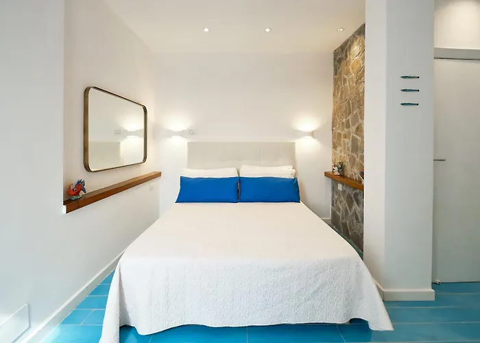 Toru 卡斯特拉巴特