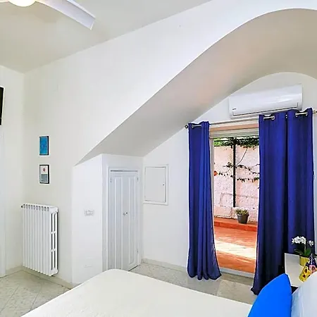 Toru Bed & Breakfast 4*