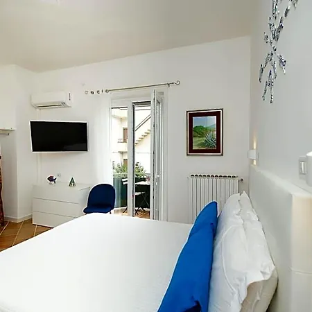 Toru Bed & Breakfast 4*