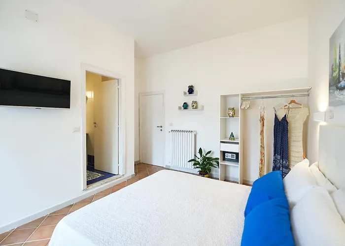 לינה וארוחת בוקר Toru