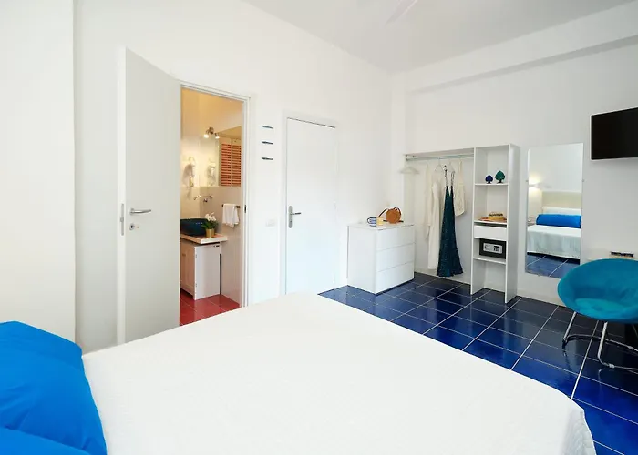 לינה וארוחת בוקר Toru