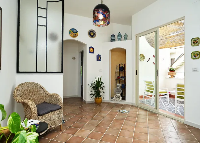 Toru לינה וארוחת בוקר קסטלבאטה