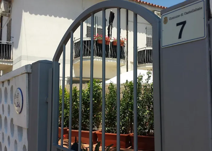 Toru לינה וארוחת בוקר